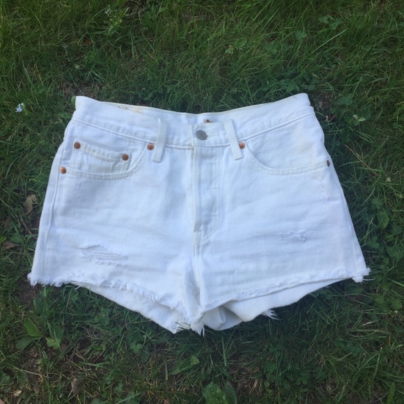 Levi’s 501 Shorts - Picture 2 of 5